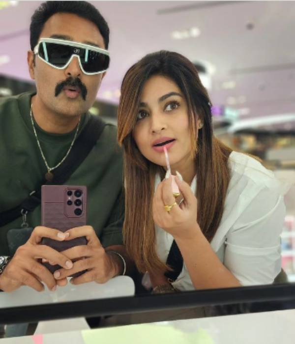  Prasanna - Snehas 11th wedding anniversary photos are trending on Instagram