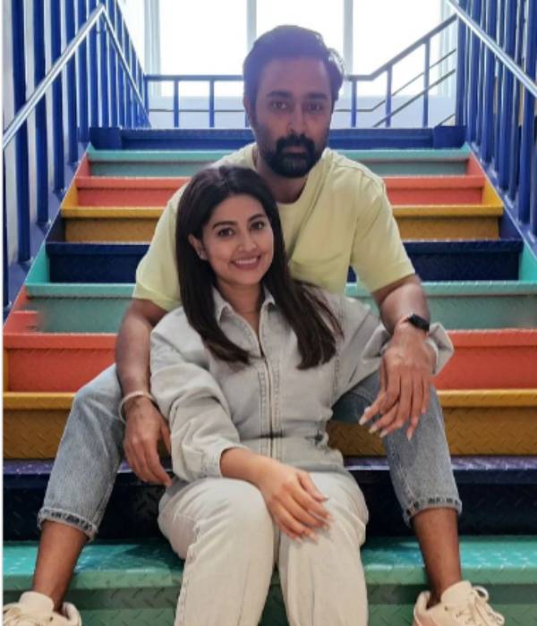  Prasanna - Snehas 11th wedding anniversary photos are trending on Instagram