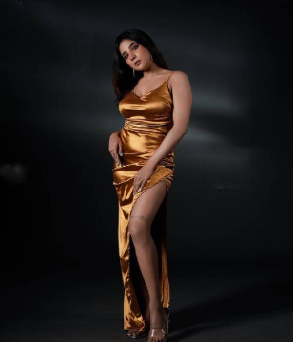 Actress sakshi agarwal stunning photoshoot