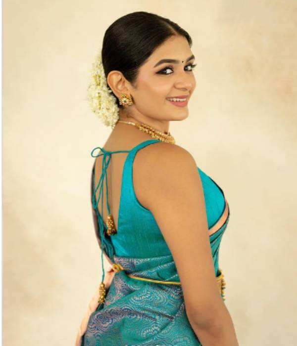 Aditi Shankar glamour blouse design photos grabs Aishwarya lekshmi and Krithi Shetty attention 