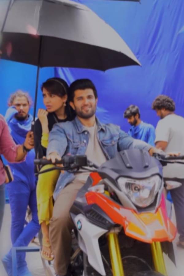Vijay Devarakonda shares a video with samantha in kushi movie sets Vijay Devarakonda shares a video with samantha in kushi movie sets