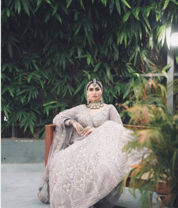 Actress shivani narayanan beautiful photoshoot