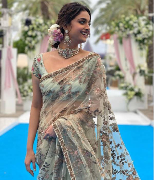 Keerthy suresh look Gorgeous in modern dress