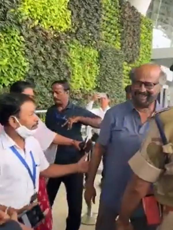 Actor Rajinikanth thanks to fans in Chennai Airport 