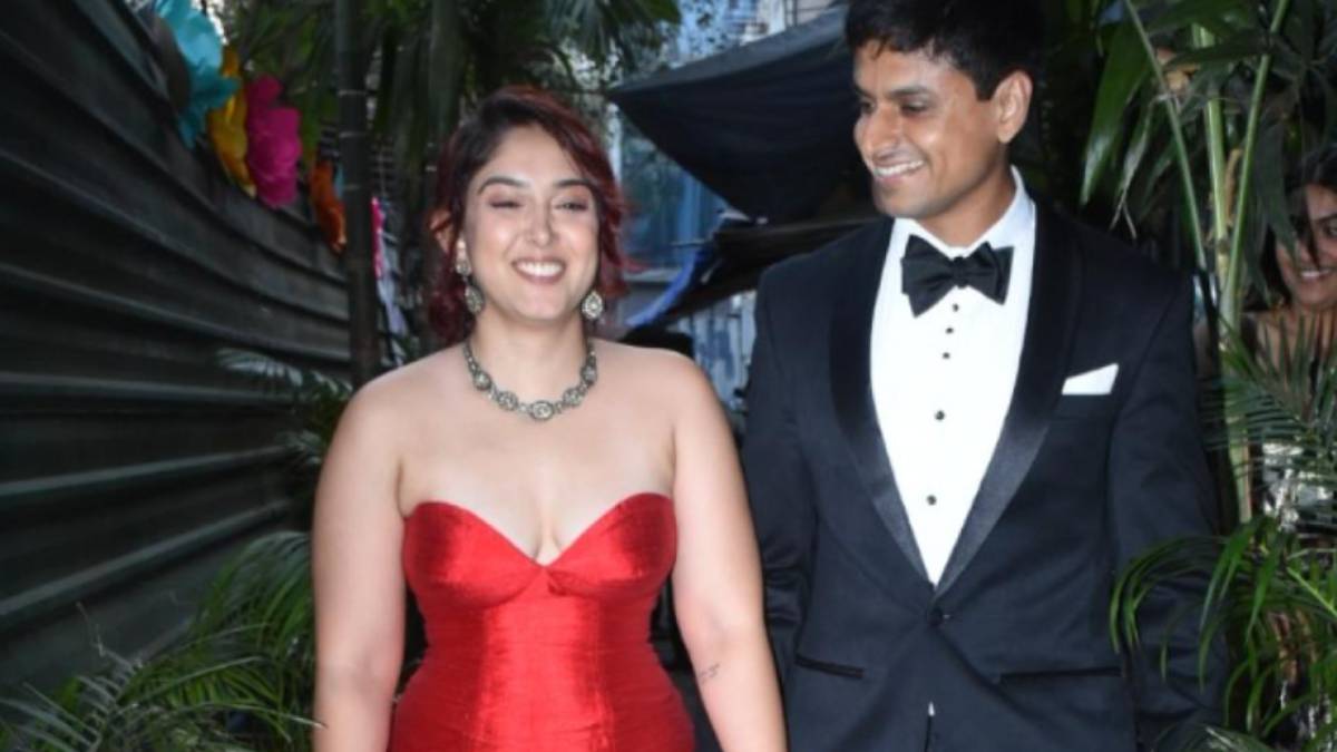 Bollywood actor Amir khans daughter Ira khan celebrates her 25th birthday with her boyfriend 