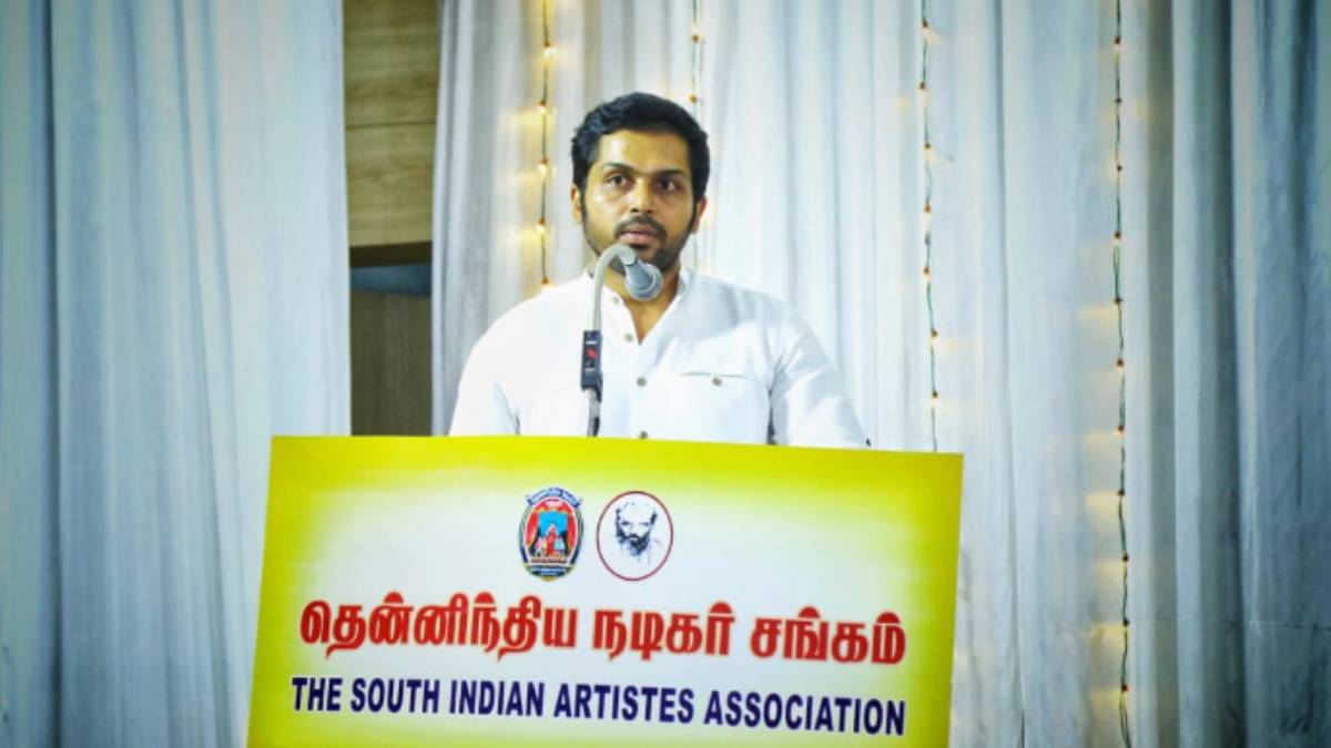 Karthi Emotional Speech about actor and Manobala 