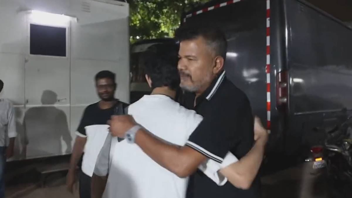  Anirudh and Shankars music composition video on the Indian 2 shooting spot is trending