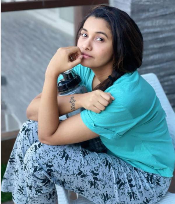 Priya Bhavani Shankar without makeup look photos stuns fans Priya Bhavani Shankar without makeup look photos stuns fans