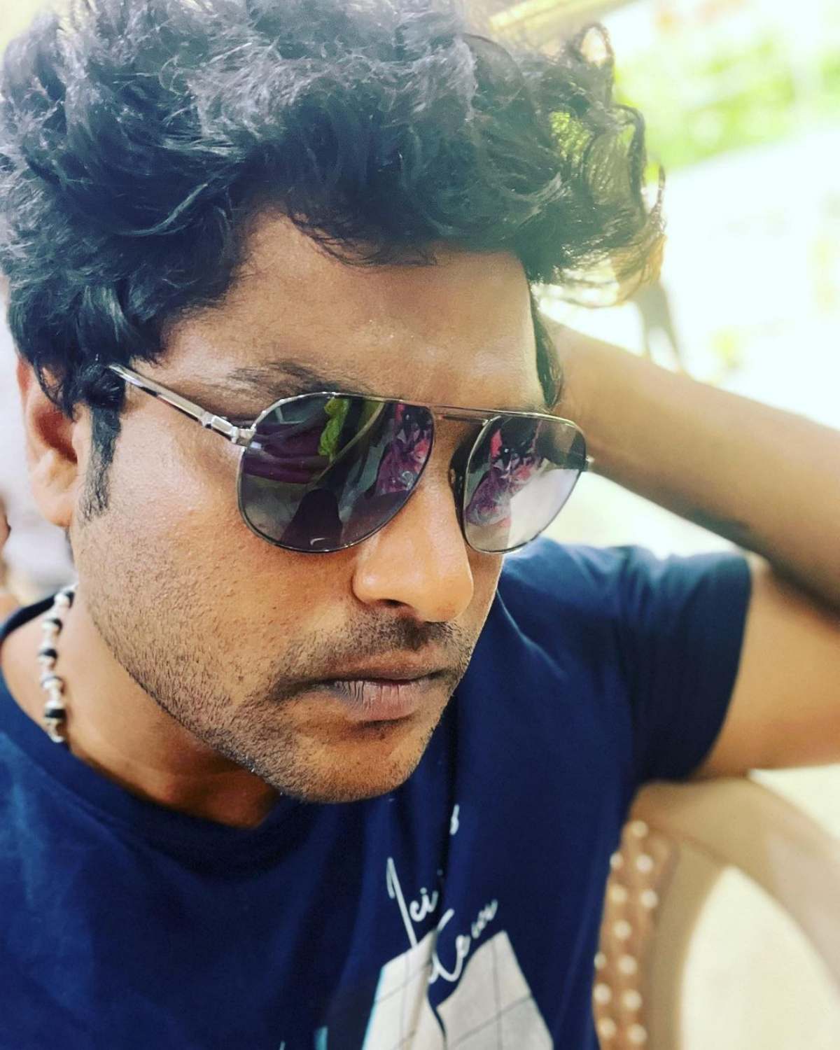  Vijay Tv serial actor Sakthivel eyes injured due to roadside stones 