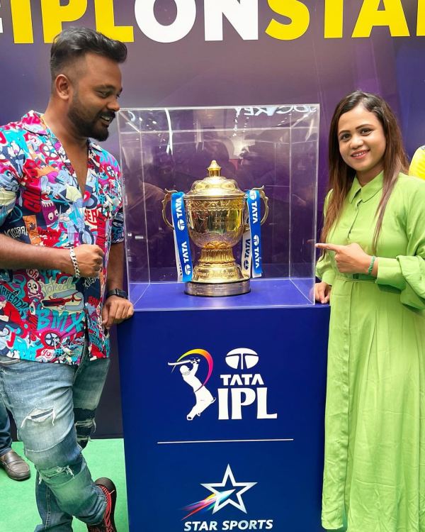 Vj Manimegalai shares her big farm house construction photo 