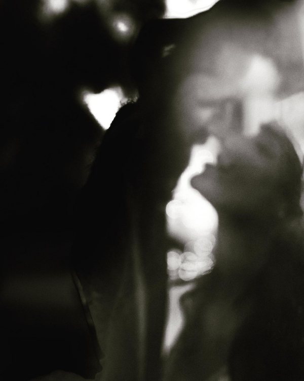 Ileana D Cruz shares her husband photo in instagram with a great twist Ileana D Cruz shares her husband photo in instagram with a great twist