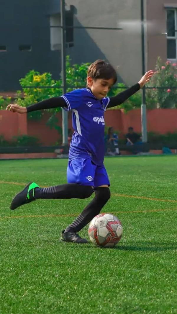 Ajith Kumar son Aadvik shows interest in Football and his terrific playing pics out now 