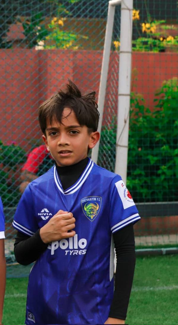 Ajith Kumar son Aadvik shows interest in Football and his terrific playing pics out now 