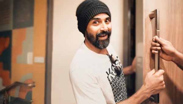 Shobi Master trolls Sivakarthikeyan and Aditi Shankar for Maaveeran Song 