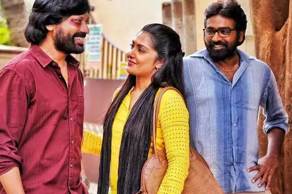 Vettaiyaadu Vilaiyaadu heroine Kamalinee Mukherjee latest look shocks fans Vettaiyaadu Vilaiyaadu heroine Kamalinee Mukherjee latest look shocks fans