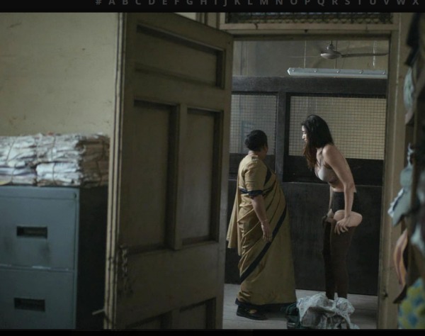 Karishma Tanna stuns everyone with her naked scene in Scoop web series Karishma Tanna stuns everyone with her naked scene in Scoop web series