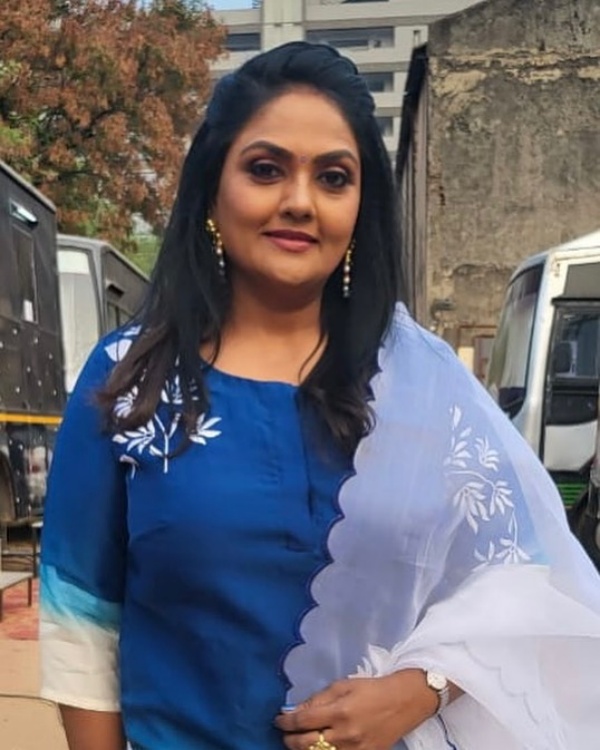  Nirosha pairs apposite to Rajinikanth in Lal Salaam? 