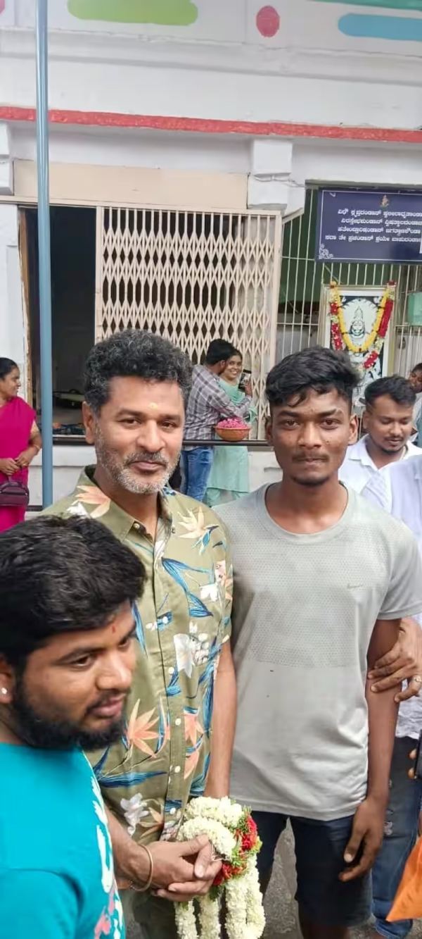 actor and dancer prabhu deva visited the temple in karnataka