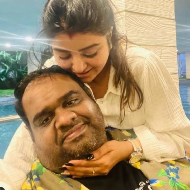 Producer Ravindars Instagram post makes his wife Mahalakshmi to comment 