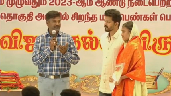 Vijay slightly upset with a girl student father talks about politics touch 