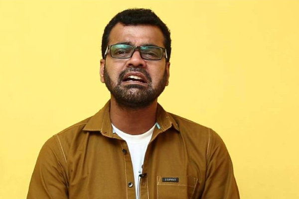 Comedian Thadi Balaji praised Thalapathy Vijay who honored the students