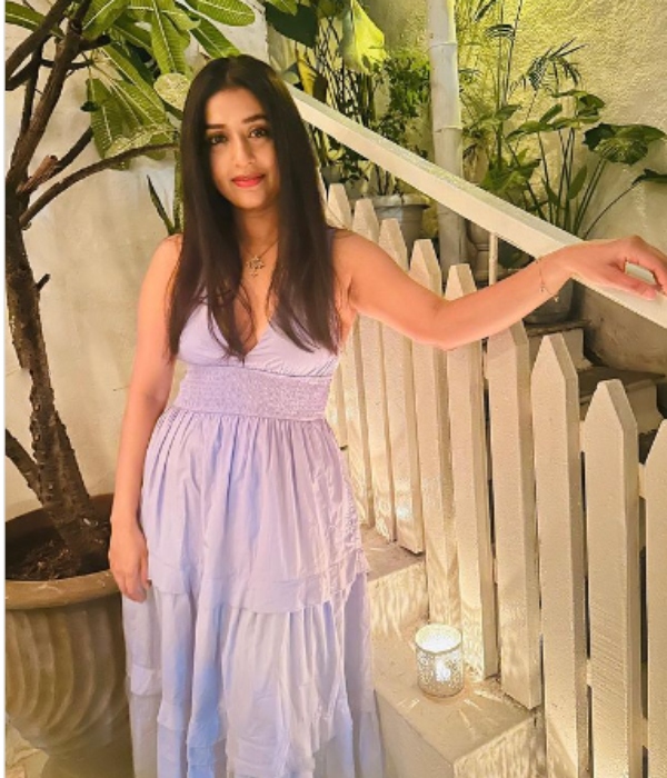 Actress meera jasmine glamour photos trending on social media 