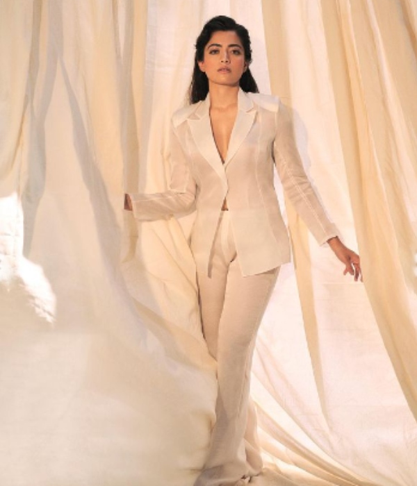 Rashmika Mandannas manager cheated of Rs 80 lakh Rashmika Mandannas manager cheated of Rs 80 lakh