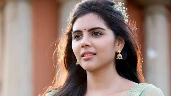 In Antony movie shooting Actress Kalyani priyadarshan met an accident 