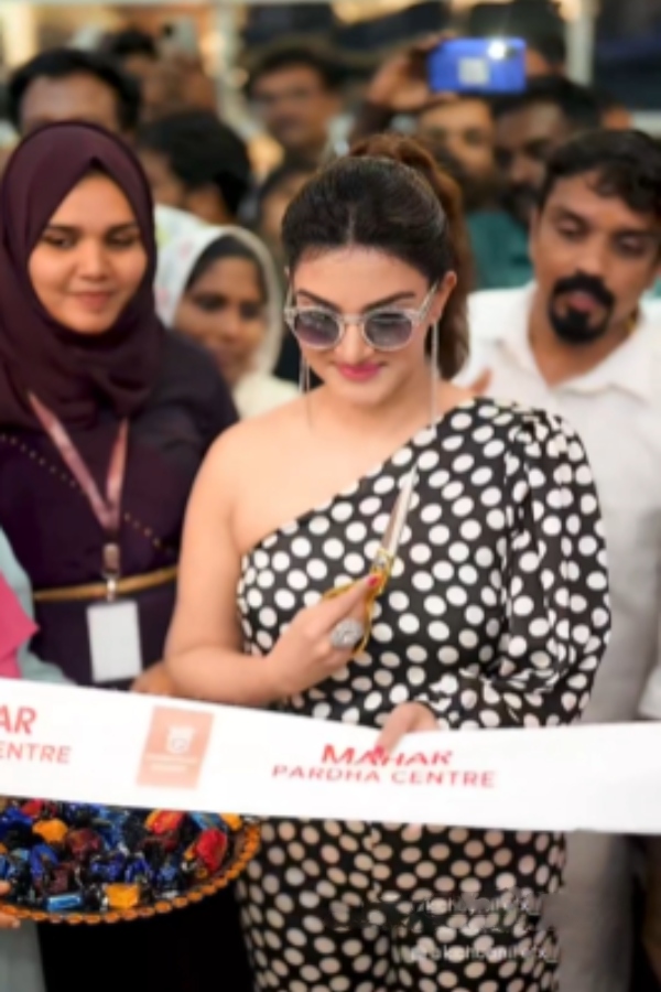 Honey Rose recently attends Shop opening function video trending 