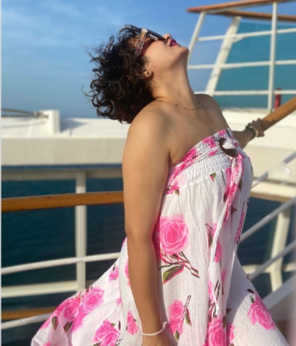 Bigg Boss fame Suja Varunee hot dress confuses fans 