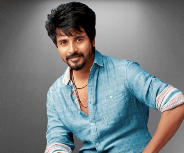 Sivakarthikeyan: Mrunal Thakur or Pooja Hegde to play the female lead in Sivakarthikeyans SK 22 film Sivakarthikeyan: Mrunal Thakur or Pooja Hegde to play the female lead in Sivakarthikeyans SK 22 film