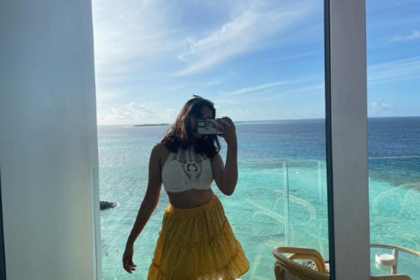 Actress Anikha Surendran is in Maldives and her photos makes fans thrilling 
