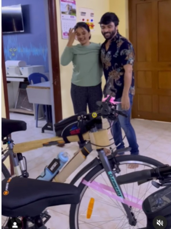 Kannikas surprise gift for snehan Birthday 