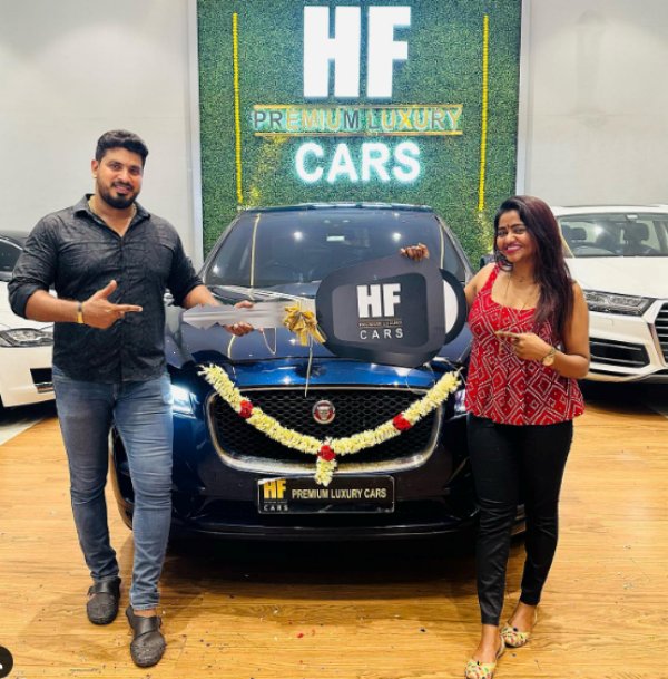 Shalu Shamu buys new luxurious Jaguar Car 