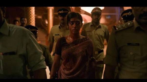 Devadharshinis daughter Niyathi introduces in Malayalam movie 