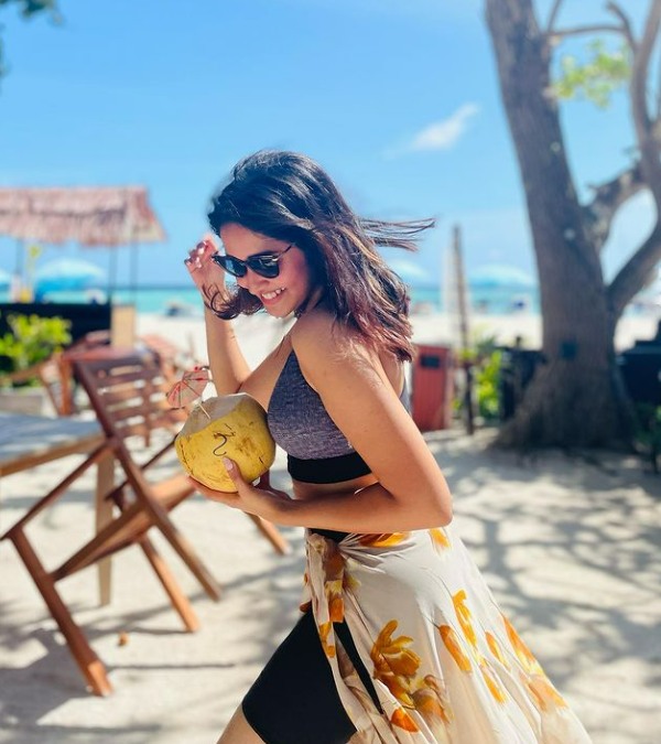 Anikha Surendran enjoying her holiday at Maldives and shares hot pics Anikha Surendran enjoying her holiday at Maldives and shares hot pics