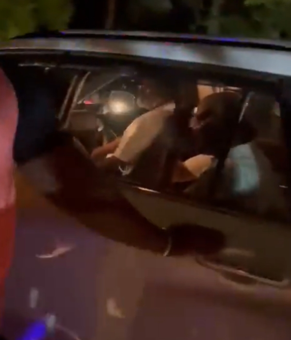  Rajinikanth: Fans surrounded Rajinikanth at the Lal Salaam shooting spot