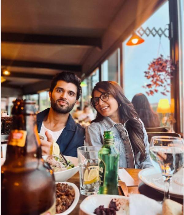 Netizens slams samantha ruth prabhu about vijay devarakonda photos Netizens slams samantha ruth prabhu about vijay devarakonda photos