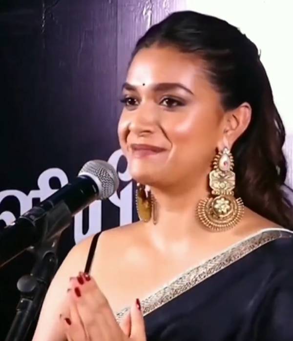 Actor Kamal haasan hails Keerthi suresh and her talent in Maamannan audio launch function 