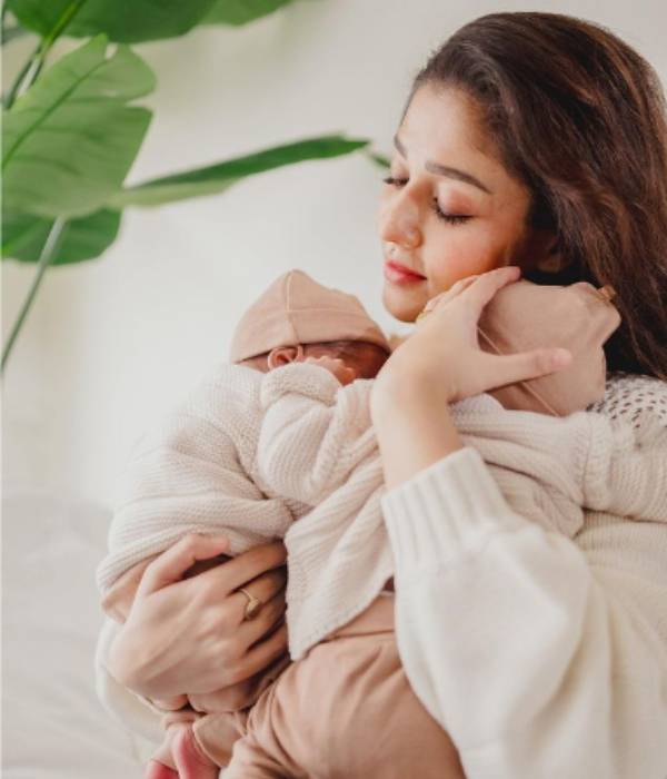 Nayanthara celebrates her first year anniversary with Uyir and Ulagam 