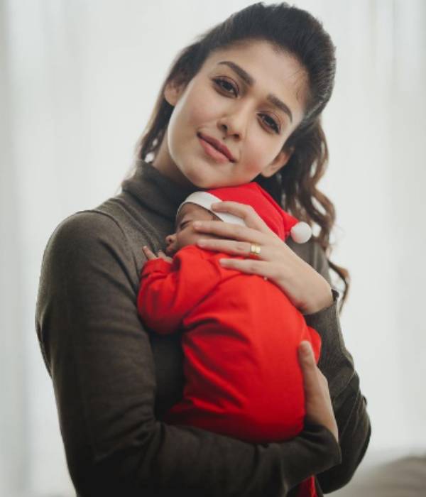 Nayanthara celebrates her first year anniversary with Uyir and Ulagam 