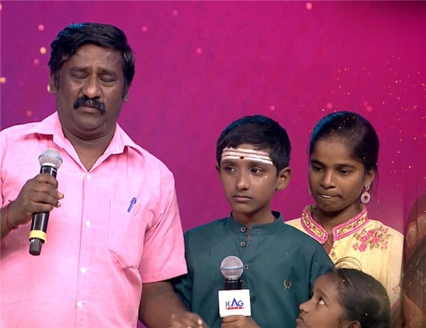 Zee Tamil channel Sarigamapa show participant Praveen shares his fathers sacrifice