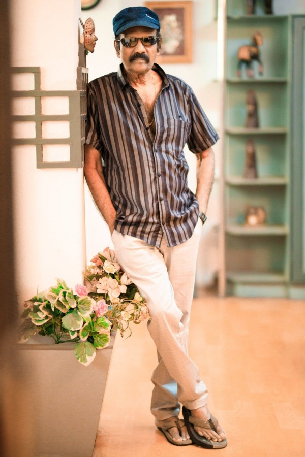 Comedian Kaundamani joins as a hero in new comedy movie