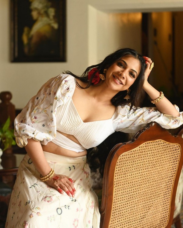 Leo Star Madonna Sebastians latest cute photoshoot stills trending 