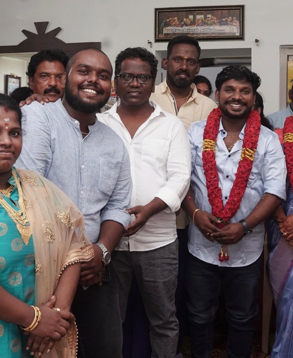 Kalakapovathu yaar Vijay television fame Nanjil Vijayan got engaged