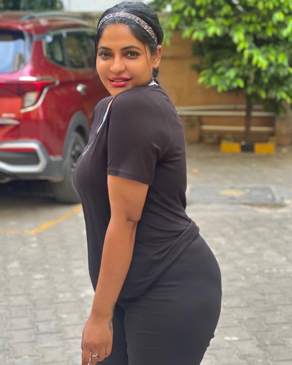 baakiyalakshmi serial actress reshma pasupuleti latest pics