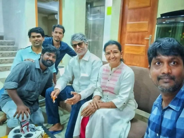 SA Chandrasekhar celebrated his birthday without his son Vijay SA Chandrasekhar celebrated his birthday without his son Vijay