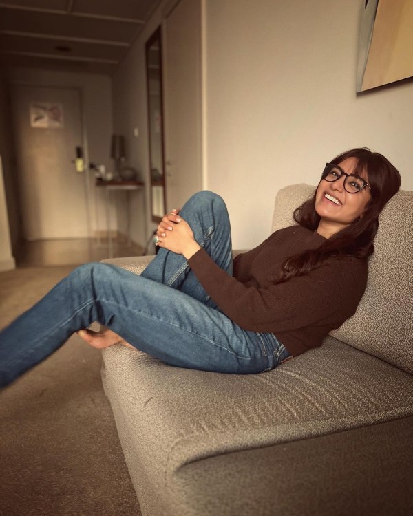 Samantha Shares a new picture with her new pet gelato 