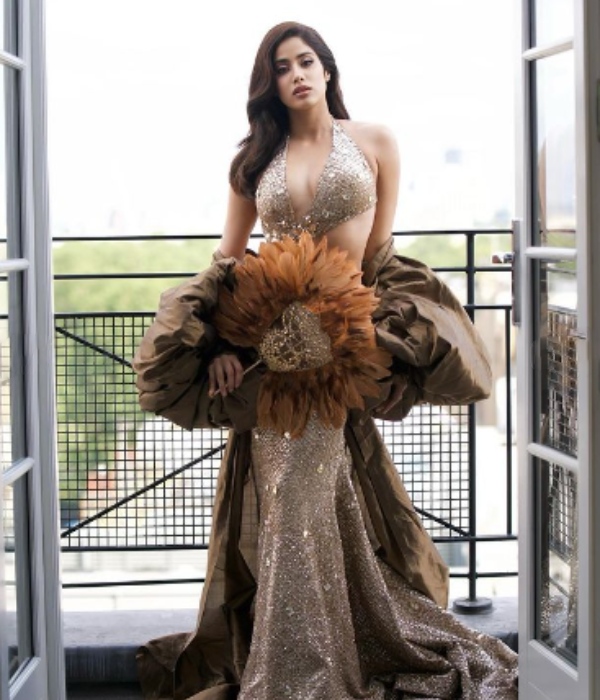Janhvi kapoor golden gown photoshoot trending on social media