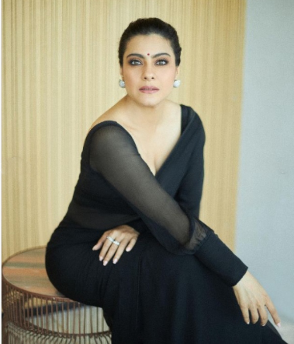 Bollywood actress Kajol Looks Shares Black Saree Pics on Insta